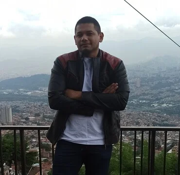 Yoser Pérez — Desarrollador Senior Fullstack